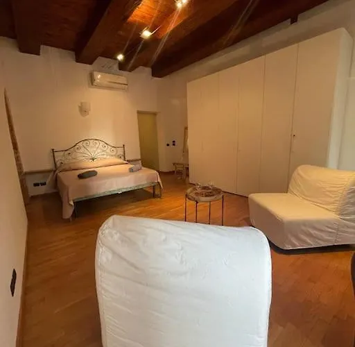 Il Grappolo D'alba * Alba (Piedmont)